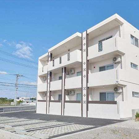 Condominium・Yuyuki Yomitan Exterior foto